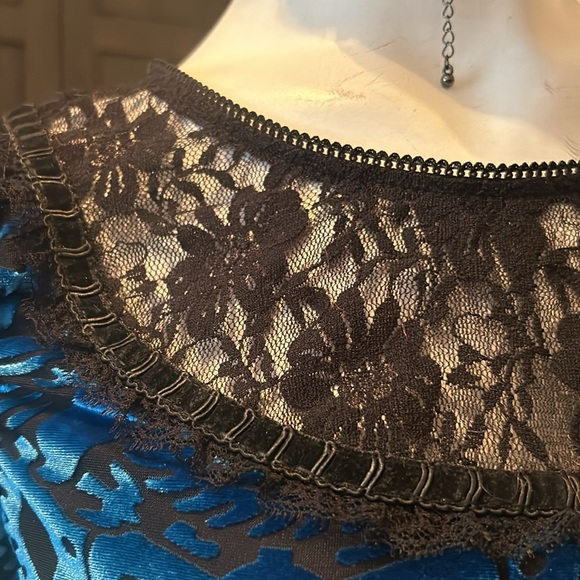 # 259. Burnout velvet, mini dress - Picture 13 of 16